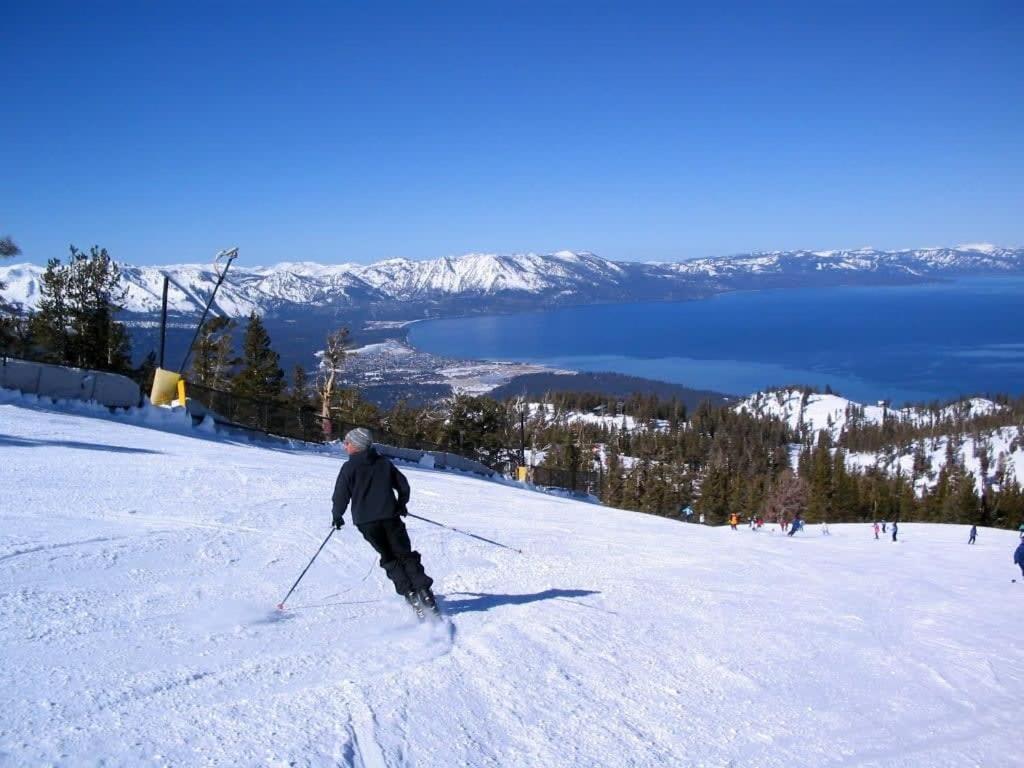 Lakeside Studio Steps From The Beach Tahoe Vista Exterior photo